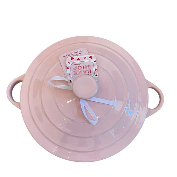 The Bake Shop Hearts Casserole Dish with Lid Valentines Day Pastel Pink New - Picture 10 of 15